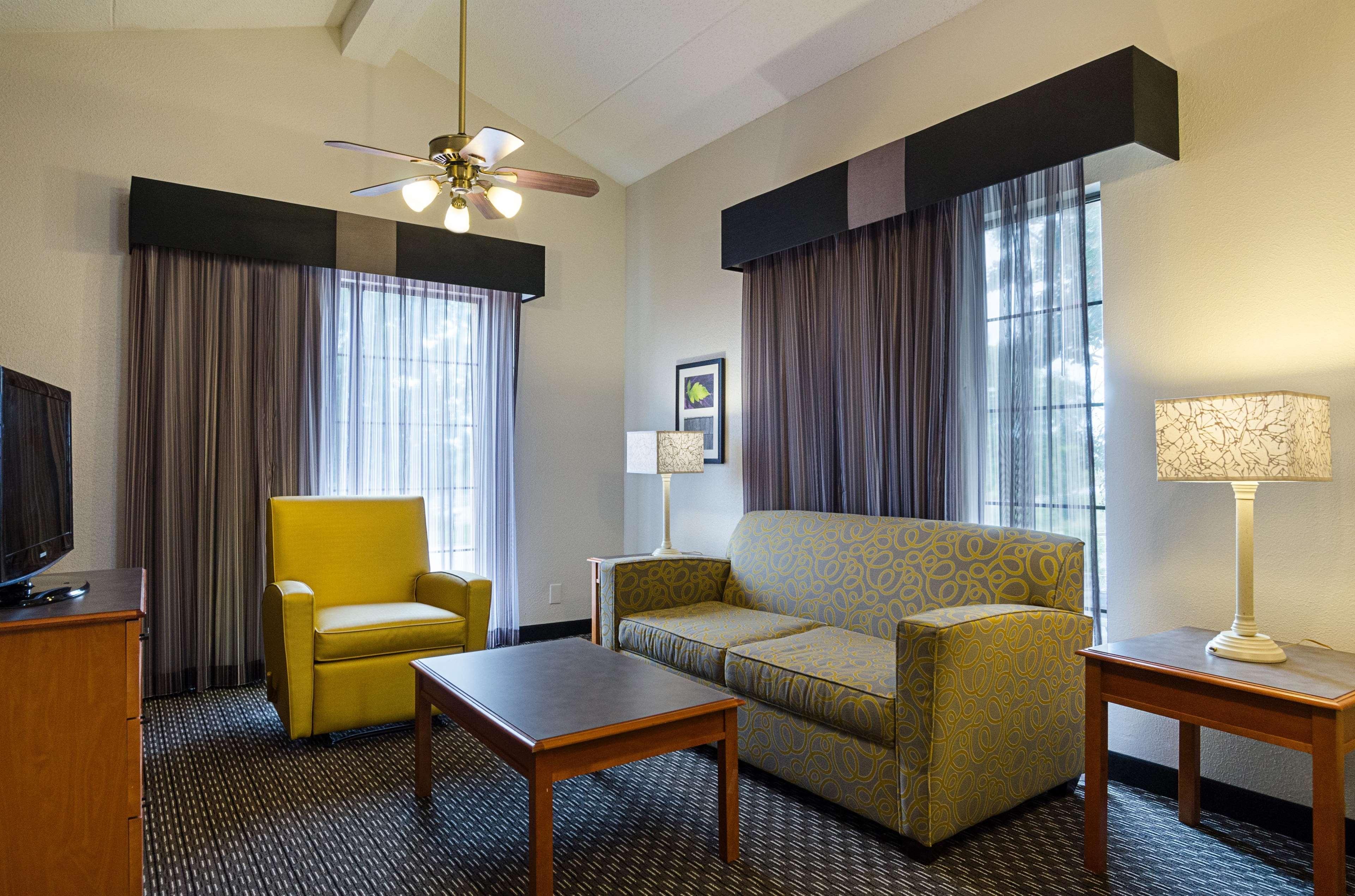 Travelodge By Wyndham Houston Cy-Fair Экстерьер фото