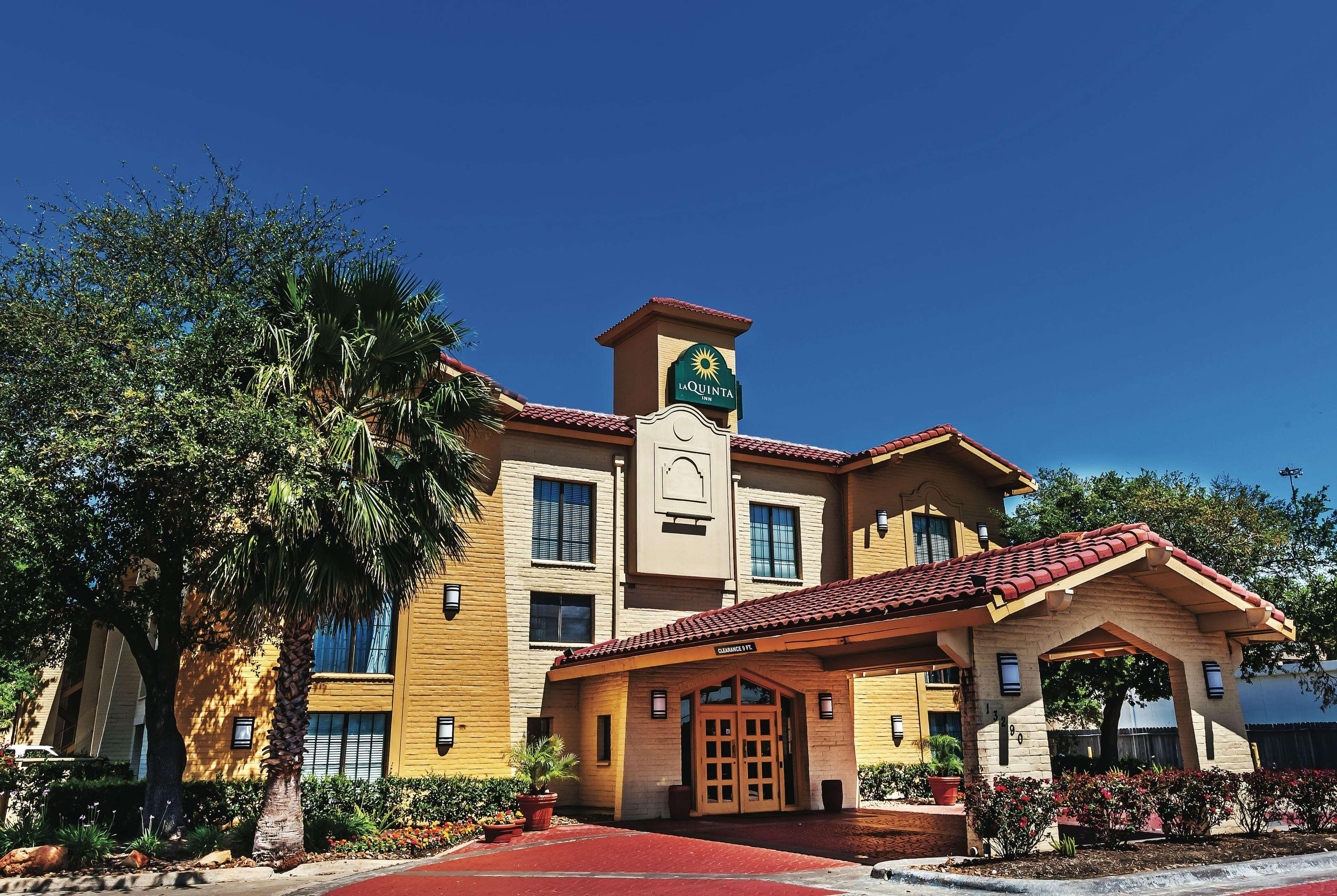 Travelodge By Wyndham Houston Cy-Fair Экстерьер фото