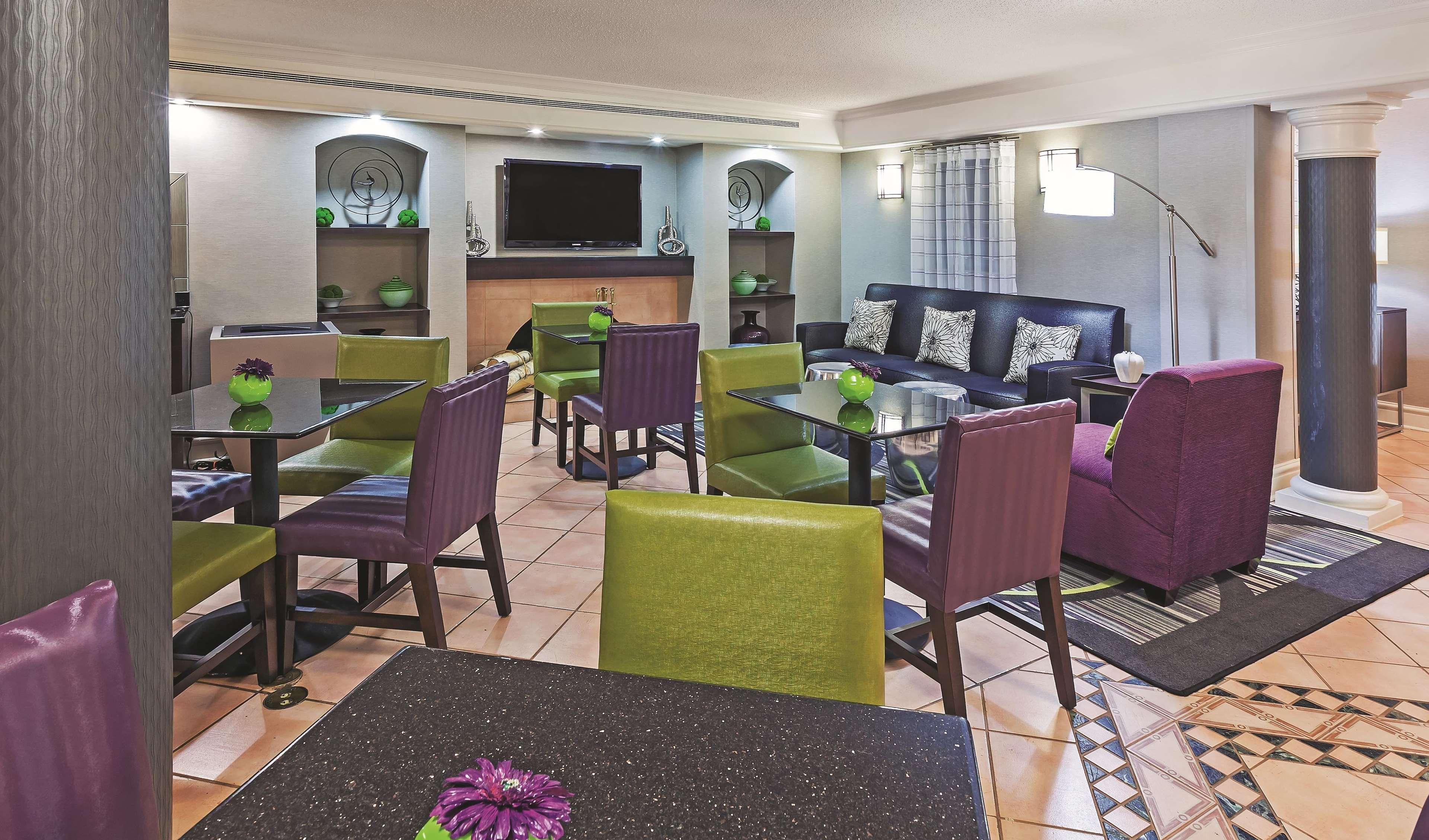 Travelodge By Wyndham Houston Cy-Fair Экстерьер фото