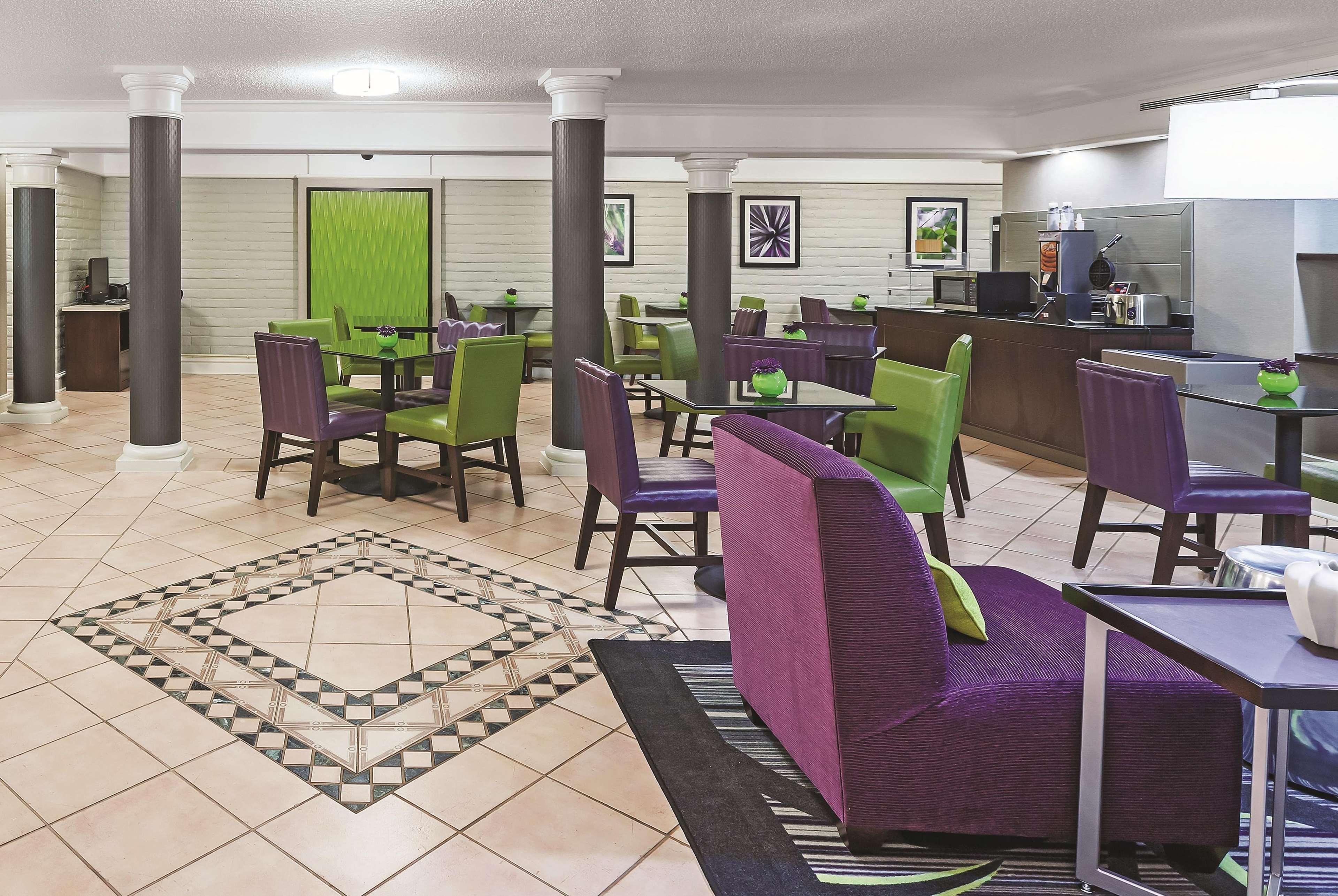 Travelodge By Wyndham Houston Cy-Fair Экстерьер фото