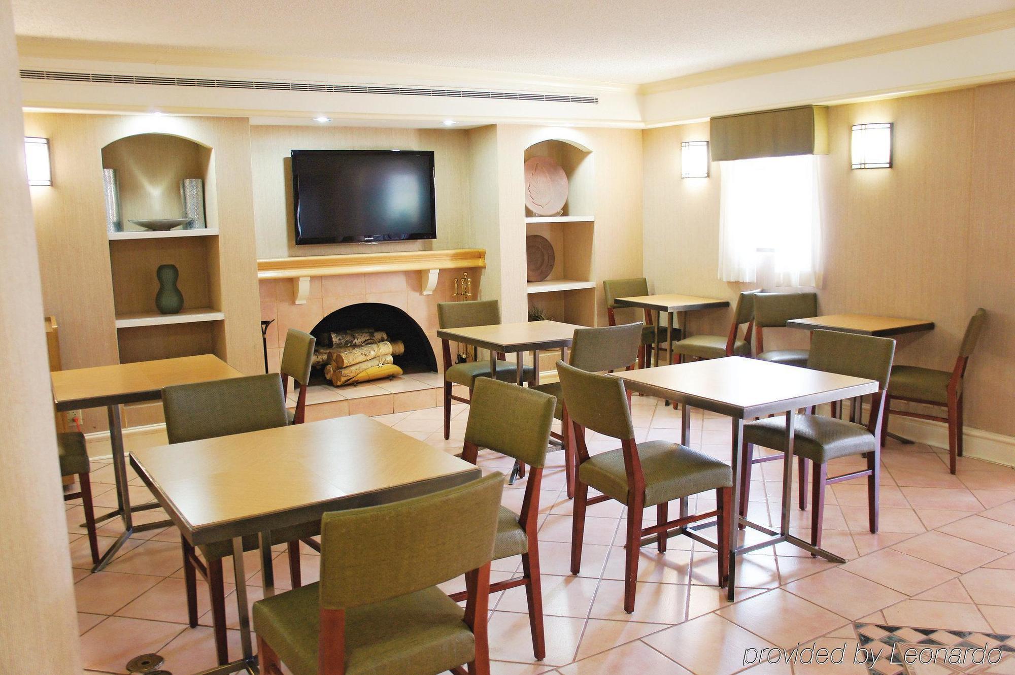 Travelodge By Wyndham Houston Cy-Fair Экстерьер фото