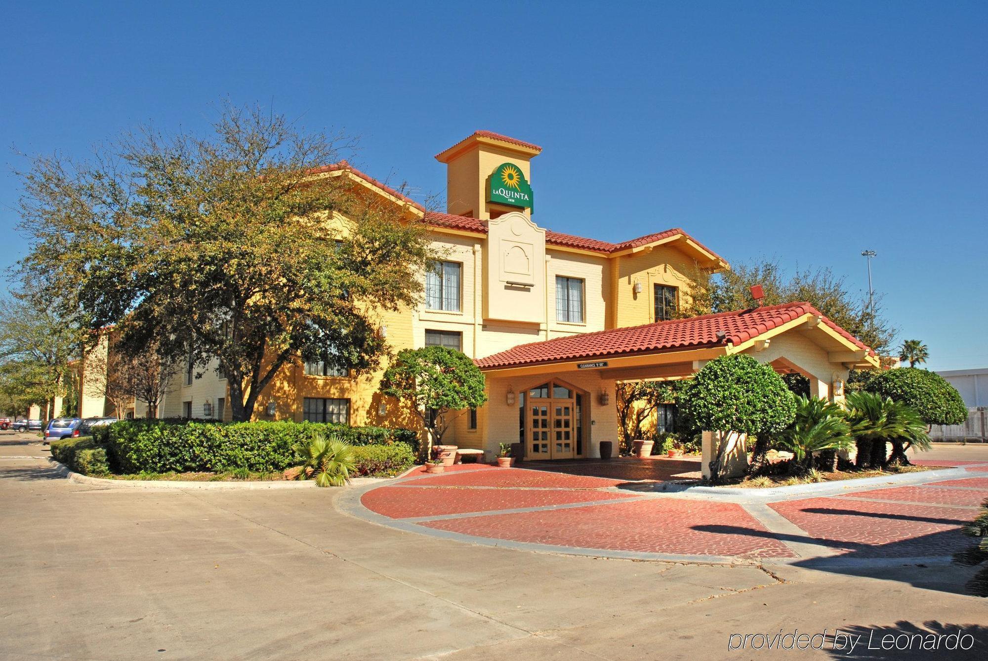 Travelodge By Wyndham Houston Cy-Fair Экстерьер фото